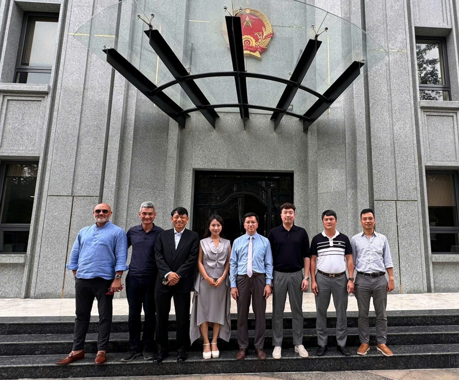 Từ hàng không & dịch vụ đến kết nối thương mại xuyên biên giới
